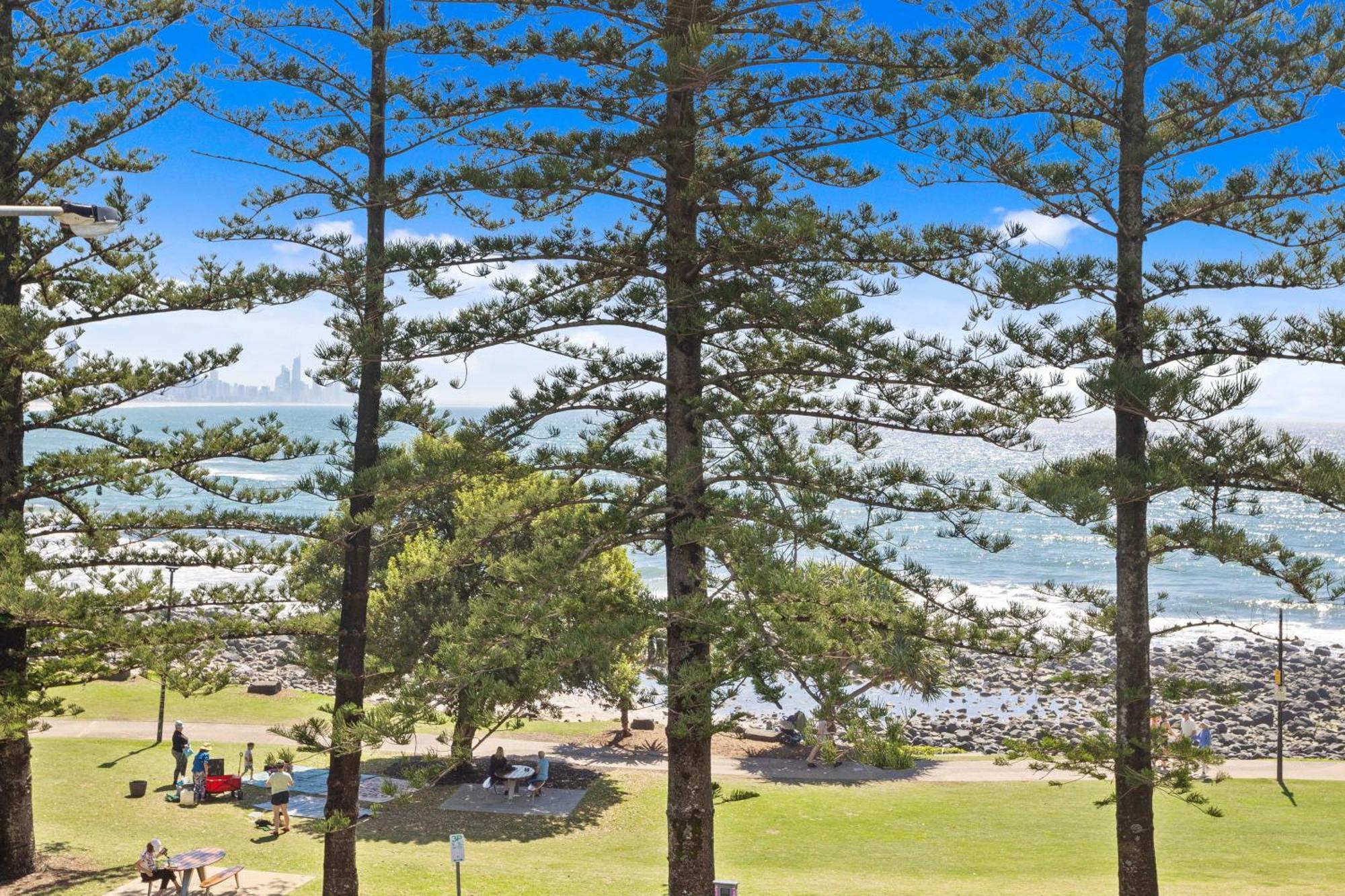 Goodwin Towers - Hosted By Burleigh Letting Leilighet Gold Coast Eksteriør bilde