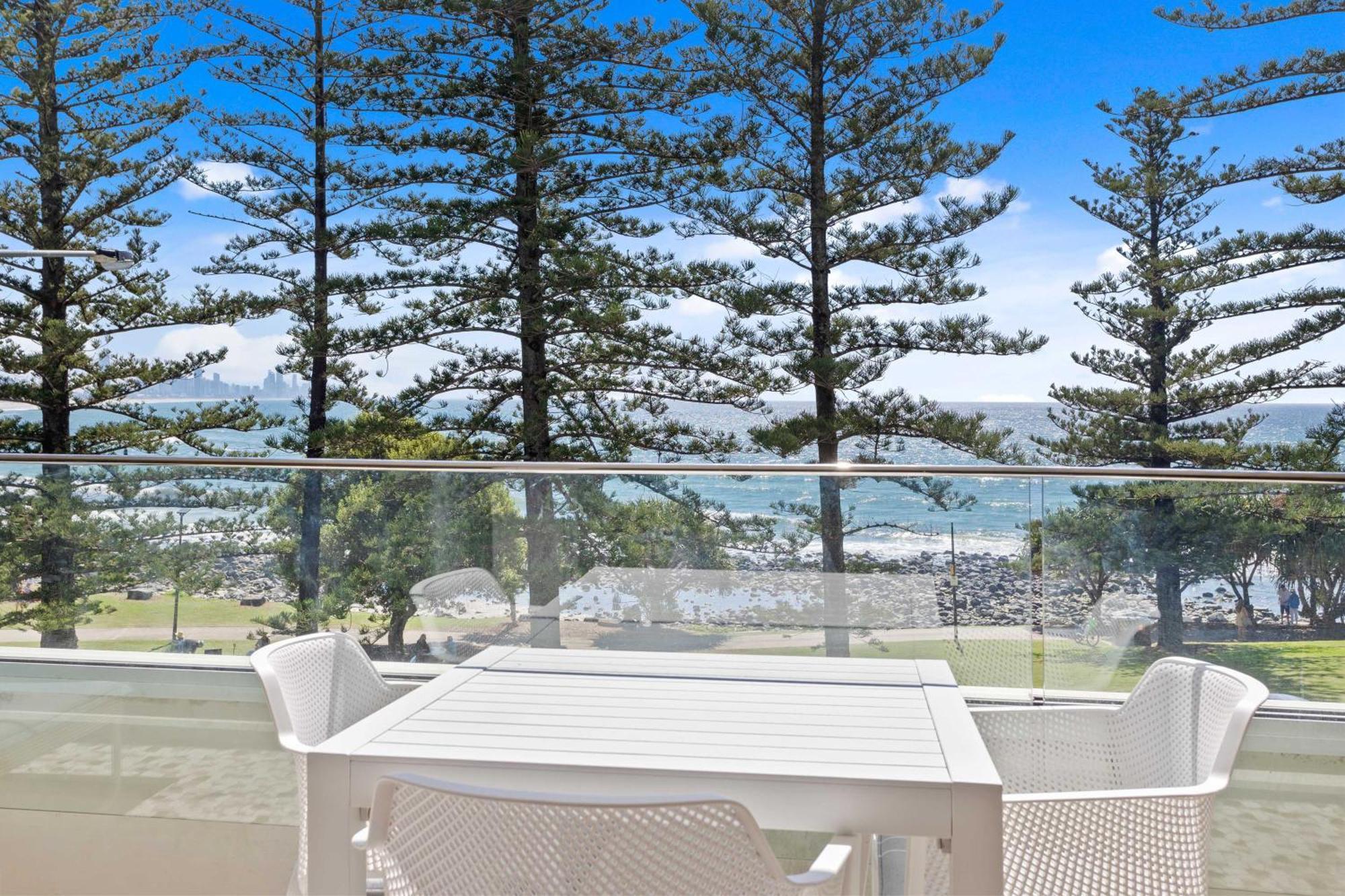 Goodwin Towers - Hosted By Burleigh Letting Leilighet Gold Coast Eksteriør bilde